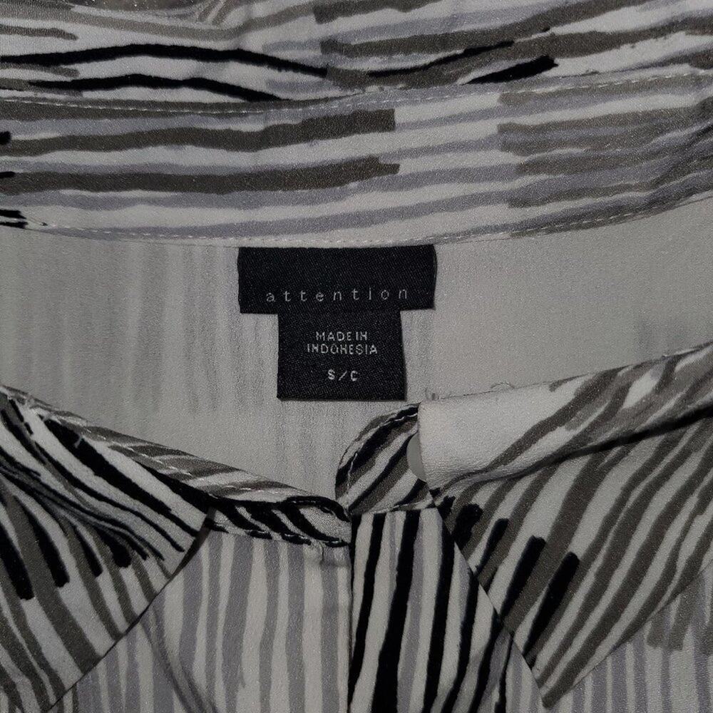 Attention White/Black Striped Top || Small - Picture 6 of 6